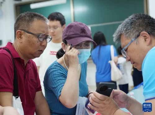 上海舉行2025年高校招生志愿填報現場咨詢會，助力考生科學規劃未來